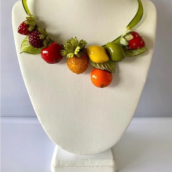 Cilea Paris  fruit 🍎 necklace - Picture 4 of 5